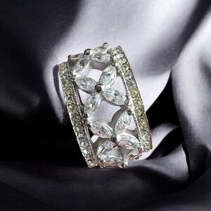 Solid Sterling Silver 925 Clear and Yellow Cubic Zirconia Stones Cocktail Ring